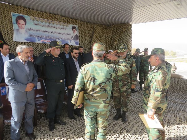 مراسم تودیع و معارفه فرمانده تیپ 181 زرهی ارتش در اسلام آبادغرب