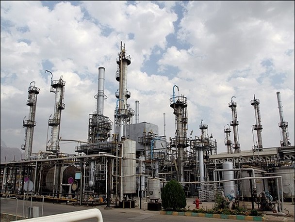 خصوصی‌سازی یا غارت بیت‌المال؟/ با ۲۱ میلیارد تومان صاحب پالایشگاه شوید! +تصاویر