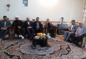 عزت و افتخار کشور، مرهون رشادت های شهدا است