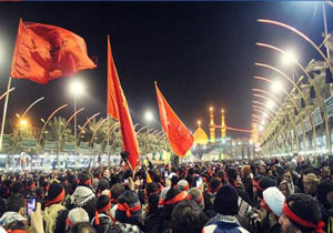 زحمات شبانه روزی عاشقان حسینی در بزرگترین گردهمایی جهان + فیلم 