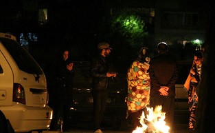 نیاز مبرم زلزله زدگان به کانکس + فیلم 