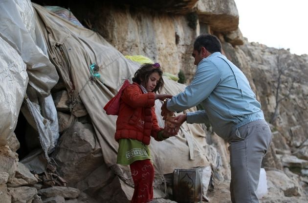  توزیع بیش از 500 بسته بهداشتی در مناطق زلزله‌زده عشایری کرمانشاه