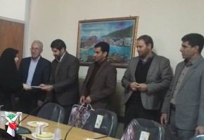 تجلیل از اولیای آموزشی مدارس شاهد اسلام آباد غرب