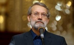 لاریجانی: برای قیمت بنزین شرایط مردم درنظر گرفته شود/ اختصاص 90 هزار میلیارد برای حل مشکل بازنشستگان