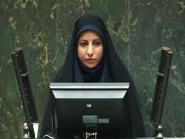 مطالبه‌گری قانونی حق مردم است/ مسئولین وظیفه دارند زمینه رفاه و آرامش مردم را فراهم کنند