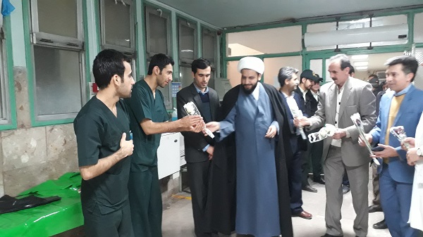 قدردانی امام جمعه شهرستان از پرستاران بیمارستان اسلام آبادغرب+تصاویر قدردانی امام جمعه شهرستان از پرستاران بیمارستان اسلام آبادغرب+تصاویر