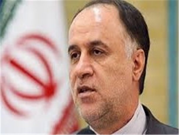 بانکها ریشه تمام بدبختیهای کشور هستند/ واردات سیبزمینی و سیر را خطرناکتر از قاچاق میدانم بانکها ریشه تمام بدبختیهای کشور هستند/ واردات سیبزمینی و سیر را خطرناکتر از قاچاق میدانم