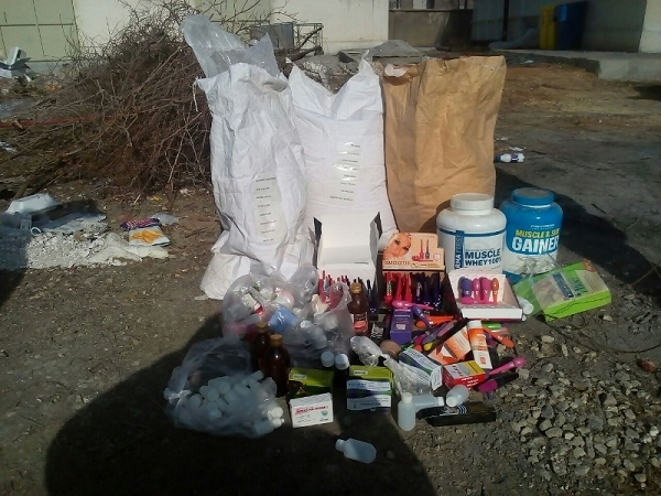  کشف و معدوم سازی مقادیری دارو و کالای قاچاق در اسلام ابادغرب