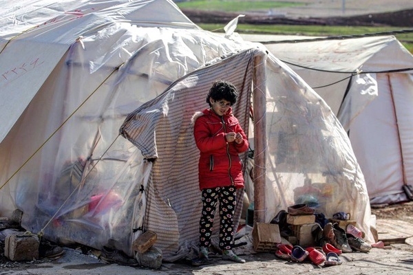  زندگی در منفی ۱۰ درجه بدون کانکس/"شپش" مهمان مناطق زلزله‌زده 