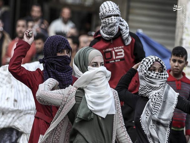 بلایی که صهیونیست‌ها بر سر دختران و زنان فلسطینی زندانی می‌آورند