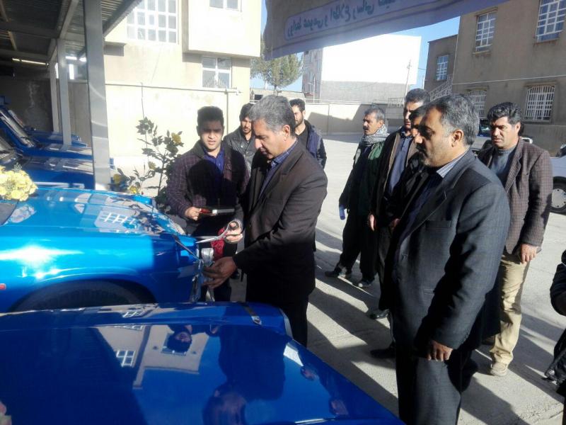 واگذاری 6 دستگاه خودروی وانت نیسان به مددجویان بخش حمیل واگذاری 6 دستگاه خودروی وانت نیسان به مددجویان بخش حمیل