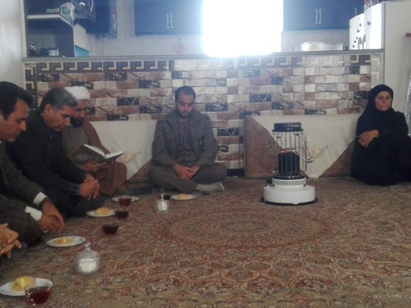 دیدار و سرکشی از خانواده شهدا در اسلام آبادغرب+تصاویر