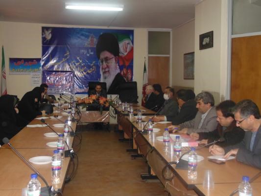 هویت ملی و دینی مهمترین عامل خودباوری و شکوفایی جوانان و دانش آموزان است