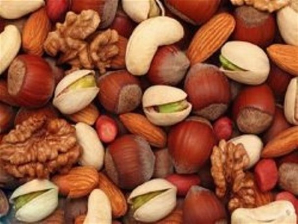 بادام هندی هم به اقلام واردات قاچاق پیوست/ قیمت آجیل و خشکبار با قیمت دو ماه پیش در شب عید عرضه می شود