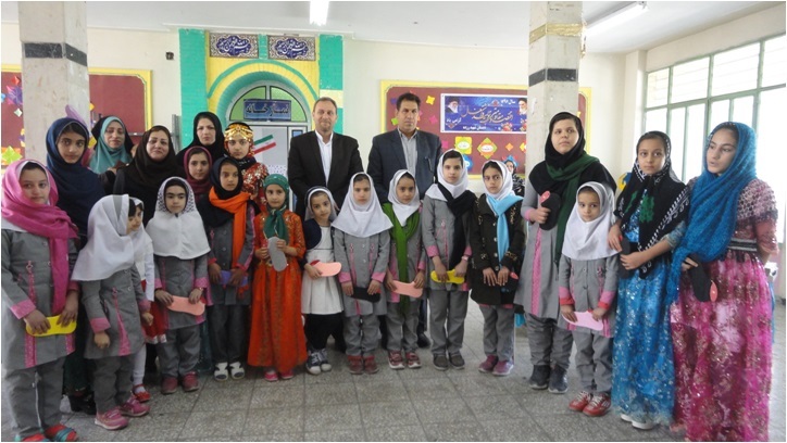 دانش آموزان اسلام آبادغرب پیشاپیش سفره رنگین هفت سین پهن کردند دانش آموزان اسلام آبادغرب پیشاپیش سفره رنگین هفت سین پهن کردند