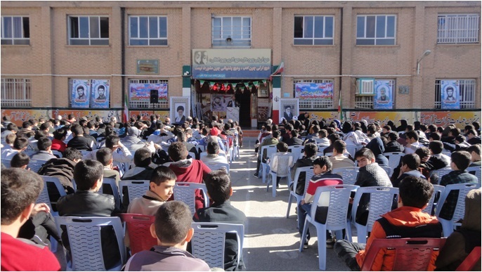 شهدای مدافع حرم از عقلانیت در مقابل جهالت دفاع کردند 