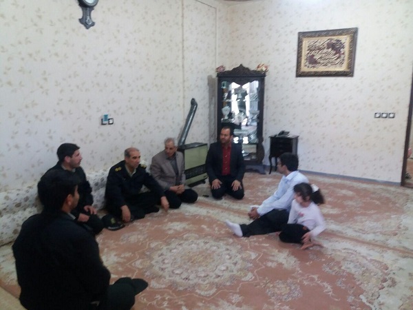 دیدار و سرکشی از خانواده شهداء و جانبازان در اسلام آبادغرب+تصاویر دیدار و سرکشی از خانواده شهداء و جانبازان در اسلام آبادغرب+تصاویر