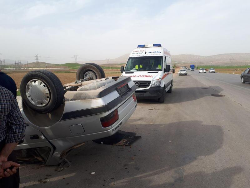 برخورد پراید با پژو در محور اسلام آباد غرب به کرمانشاه 5 مصدوم بر جا گذاشت+عکس