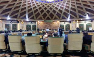 هیچ اپیدمی تاکنون در نقاط زلزله زده نداشتیم/توجه به حوزه سلامت