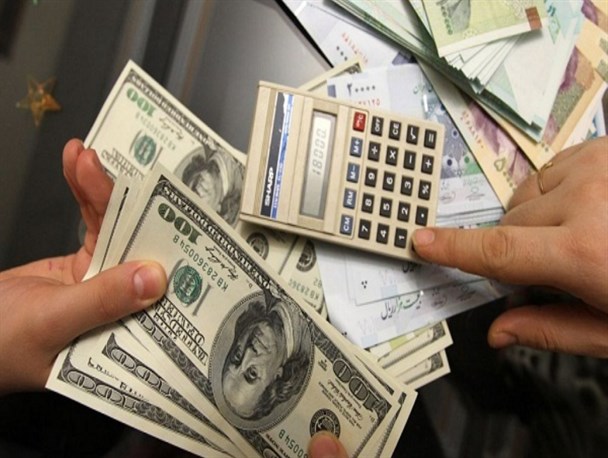 آغاز کنترل نامحسوس بانکها و صرافی‌ها/ دلارهای ۴۲۰۰ تومانی در واردات و صادرات