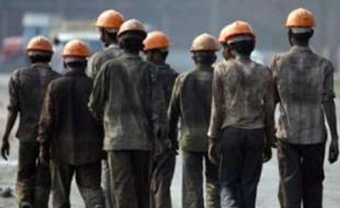 سوءاستفاده کارفرمایان از نرخ بالای بیکاری کرمانشاه /فضای کسب و کار را کارفرما تعیین می کند