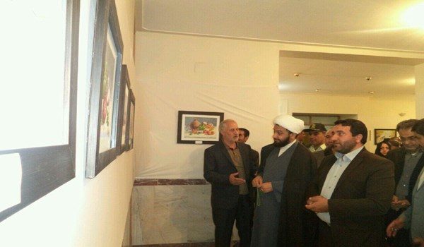  افتتاح نمایشگاه نقاشی و خوشنویسی در اسلام‌آبادغرب