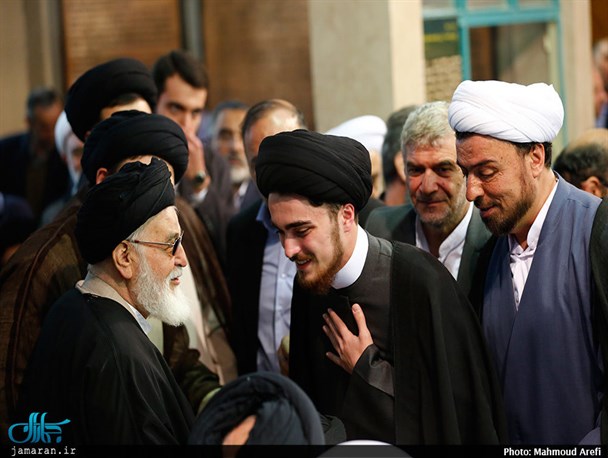 بازتاب‌های یک مراسم اختصاصی در جماران/از کنایه روزنامه اصلاح ‌طلب تا ایجاد بدعت‌های جدید حوزوی!+تصاویر