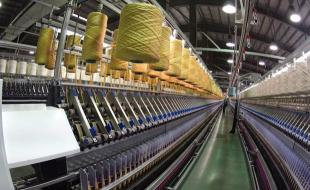 بهره های بانکی بیش از 20 درصد فقط تولیدکنندگان را بدهکارتر می کند