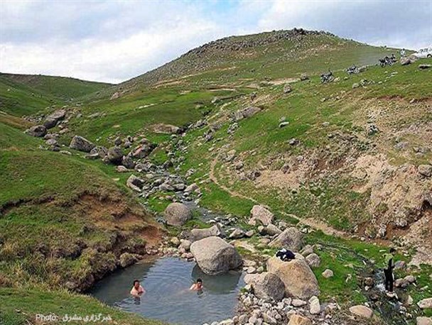 آب گرم درمانی ناب در روستای سردابه/تصاویر