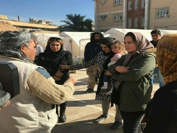 دستان خالی زلزله‌ زده‌ ها و کمک‌ های بلوکه‌ شده در حساب سلبریتی‌ ها