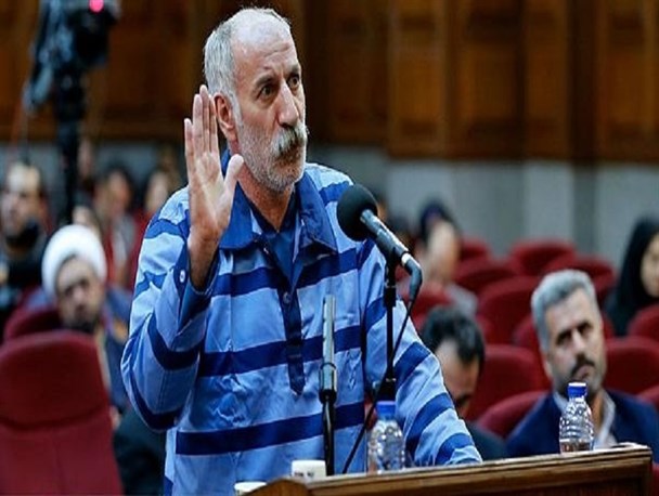 ثلاث به دار آویخته شد.