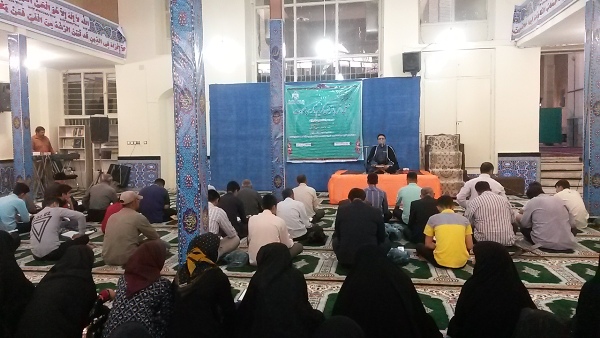 محفل انس با قرآن در اسلام آبادغرب +تصاویر محفل انس با قرآن در اسلام آبادغرب +تصاویر