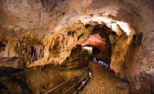 سفر به 65 میلیون سال قبل در «قوریقلعه»، بزرگترین غار آبی آسیا سفر به 65 میلیون سال قبل در «قوریقلعه»، بزرگترین غار آبی آسیا