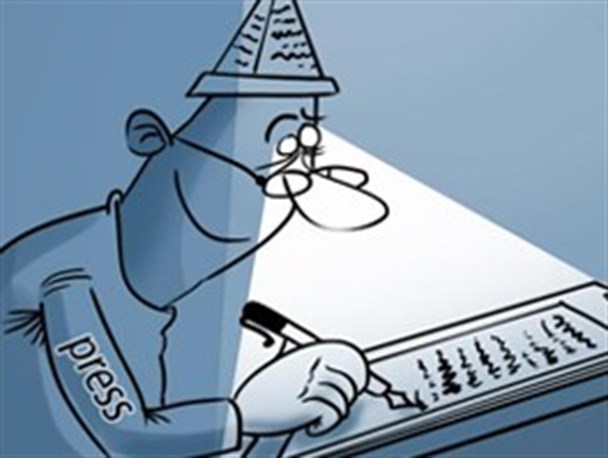 خبرنگار؛ چراغ روشنگر جامعه/ کارتون