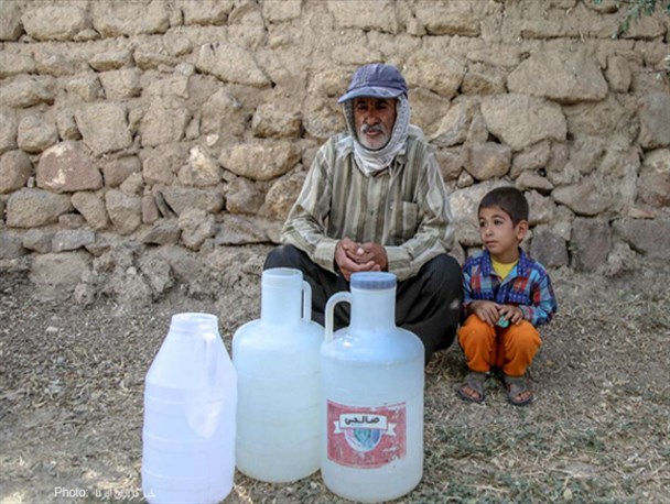 آبرسانی سیار به روستاهای دهگلان/ تصاویر
