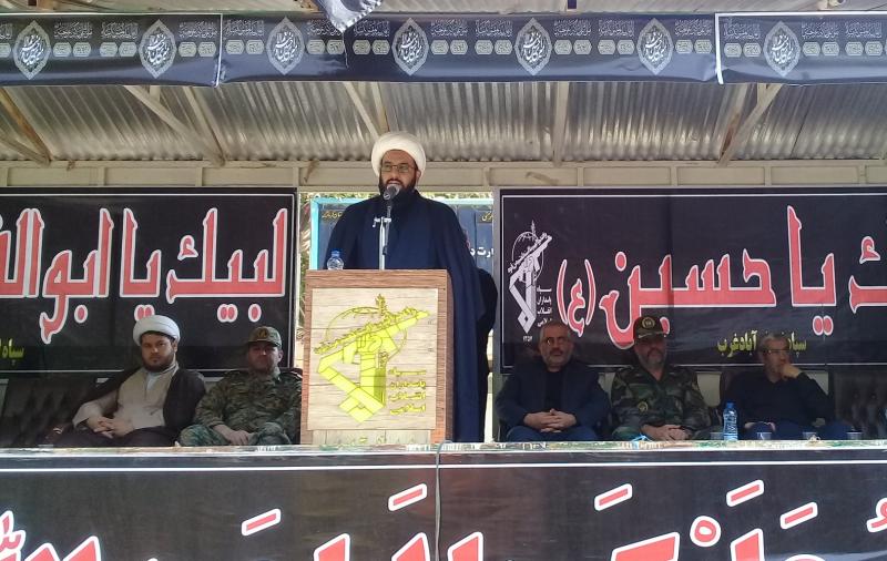 نگاه استکبارستیزی ومبارزه با طاغوت درس جاودانه قیام امام حسین(ع) است نگاه استکبارستیزی ومبارزه با طاغوت درس جاودانه قیام امام حسین(ع) است