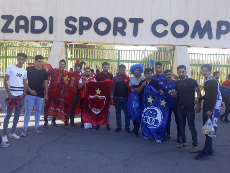 لحظه به لحظه با حاشیههای پیش از دیدار تیمهای استقلال و پرسپولیس + تصاویر لحظه به لحظه با حاشیههای پیش از دیدار تیمهای استقلال و پرسپولیس + تصاویر