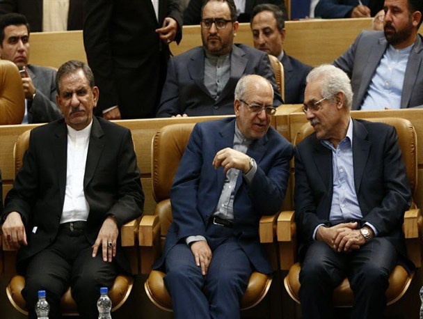 اختلاف 2 جریان حاکم بر دولت این بار بر سر انتخاب وزیر صنعت/ گزینه جایگزینی شریعتمداری کیست؟/از خانواده آمریکا نشین تا شبهه تابعیت 2 گانه