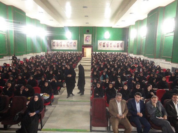 برگزاری همایش بزرگداشت هفته بهداشت و روان در اسلام آباد غرب