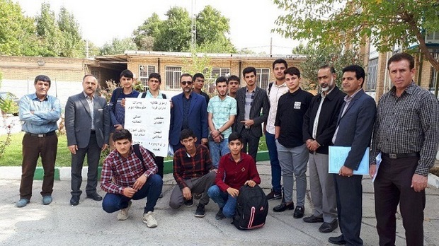 حضور دانش آموزان اسلام آبادغرب در اردوی طلایه داران فردا حضور دانش آموزان اسلام آبادغرب در اردوی طلایه داران فردا