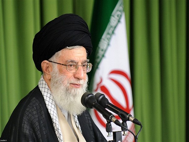 مسئولان جز در موارد نظامی، امنیتی و اموری که با دشمن مقابله داریم، باید شفاف باشند مسئولان جز در موارد نظامی، امنیتی و اموری که با دشمن مقابله داریم، باید شفاف باشند