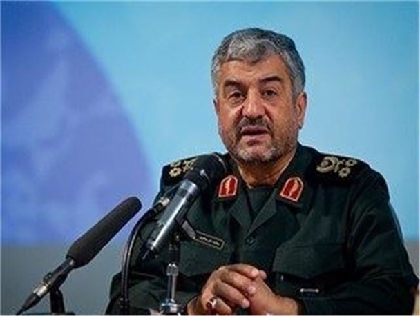 سرلشکر جعفری در بازدید از مرز شلمچه: پیام اربعین وحدت و هم صدایی مسلمانان علیه ظلم است