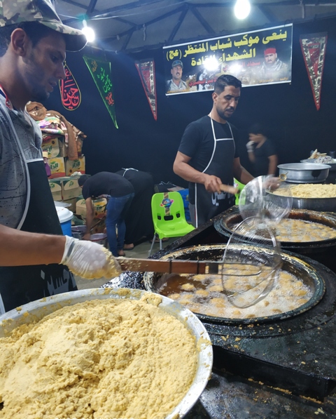 تصاویری از خدمت رسانی موکب های عراقی به زوار ایرانی اربعین حسینی 