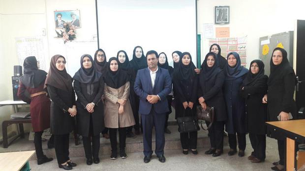 برگزاری کارگاه آموزشی طرح کرامت در دبستان شقایق اسلام آبادغرب