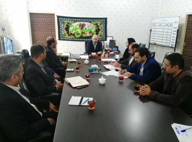 جلسه پسماند شهری باحضور فرماندار اسلام آبادغرب برگزار شد 