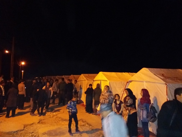 تصاویری از اسکان اضطراری زلزله زدگان در اسلام آبادغرب تصاویری از اسکان اضطراری زلزله زدگان در اسلام آبادغرب