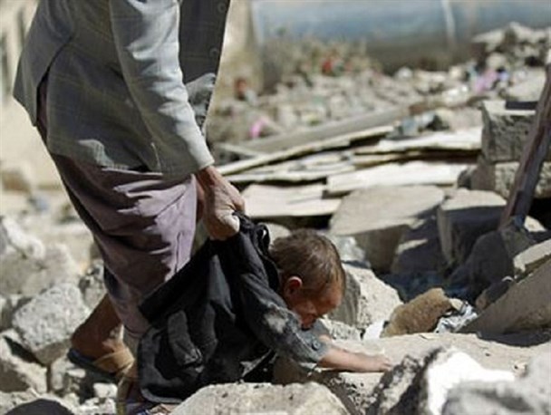 سعودی ها نوچه آمریکا و اسرائیل شده ‌اند / حملات ددمنشانه آل سعود به یمن مغایر با همه قوانین بین ‌المللی است/ مدعیان حقوق بشر بر روی جنایات آل سعود در یمن چشم بسته اند!