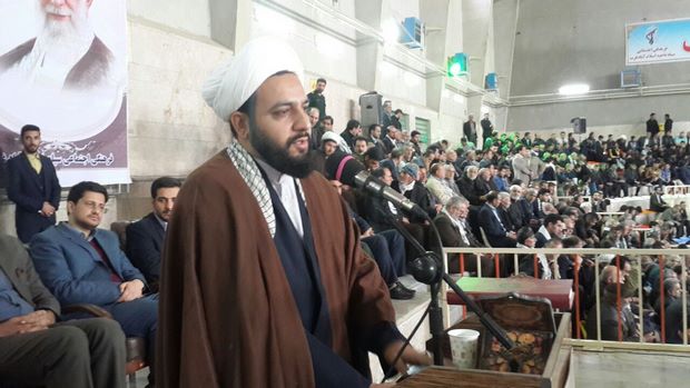 بسیج نگین انگشتری نظام است