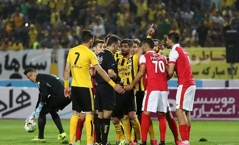 سپاهان اصفهان - پرسپولیس تهران / ارتش سرخ به قلعه رسید/ دیدار حساس زرد و قرمز‌ها این بار در نقش جهان 