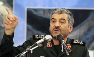 دشمنان آرزوی براندازی نظام را به گور خواهند برد/ قدرت آمریکا رو به افول است